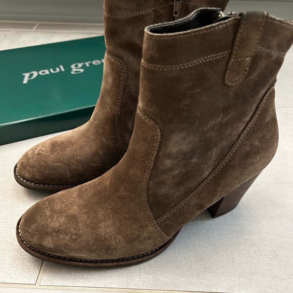 Authentic Paul Green JAX boots, size 9, color earth suede. Excellent condition.